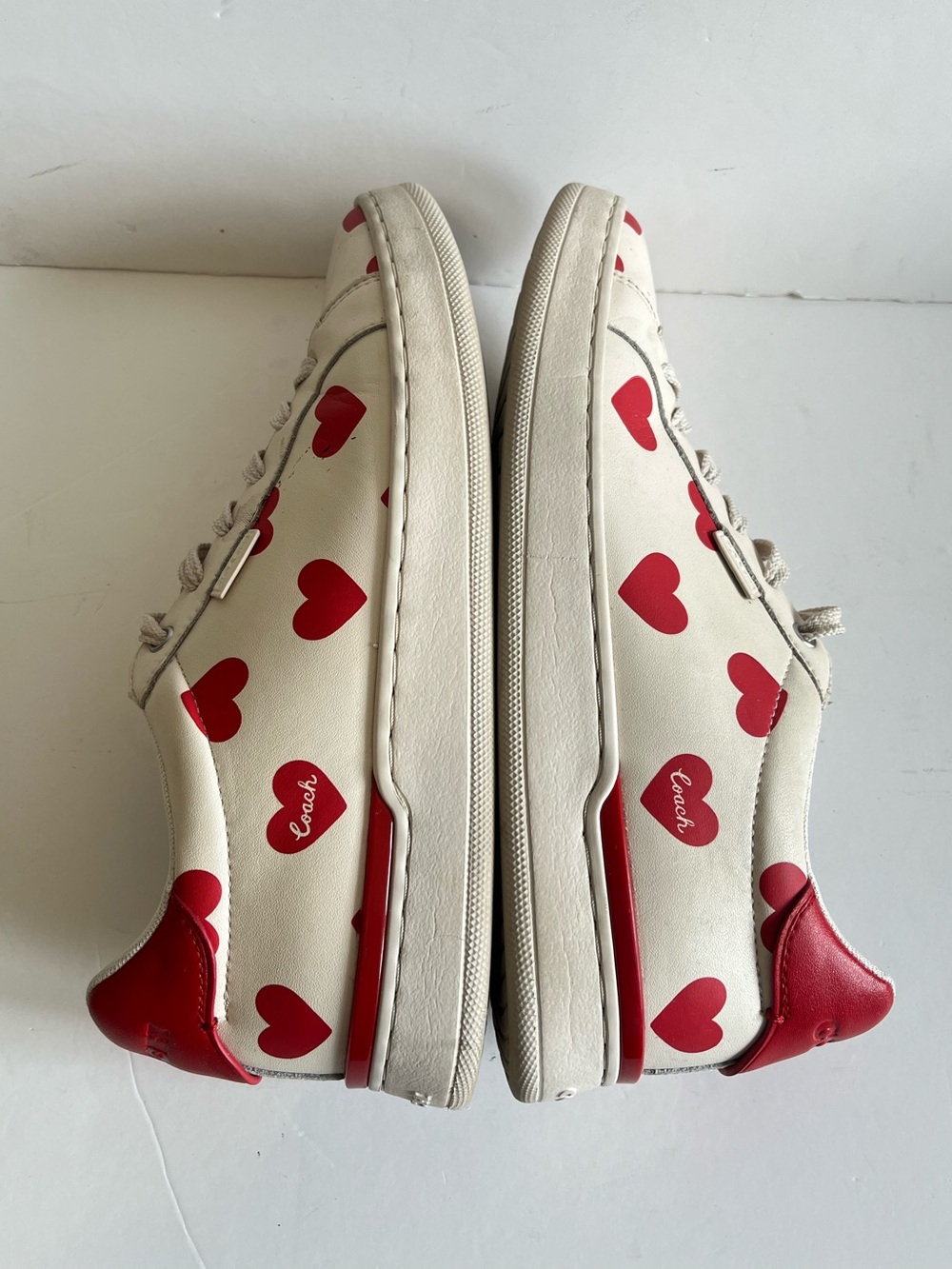 Coach Women's Lowline Heart Print Leather Sneakers Size 8.5B - Picture 6 of 10